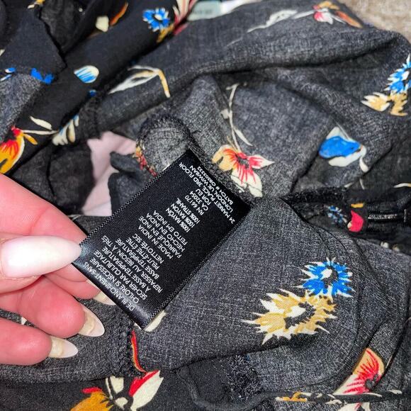 Kimchi Blue Urban Outfitters Floral Printed Romper Dress black floral print SZ 2 - Picture 8 of 12